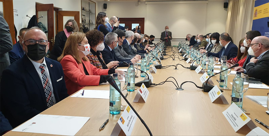 Juan Cruz Cigudosa en la reunión