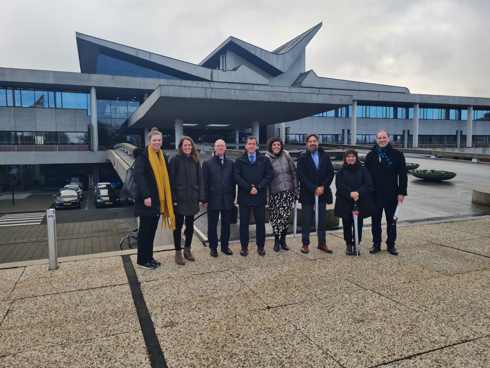 El consejero Irujo junto con la delegación navarra y representantes de Noord Brabant, durante su visita al EDIH de esa región