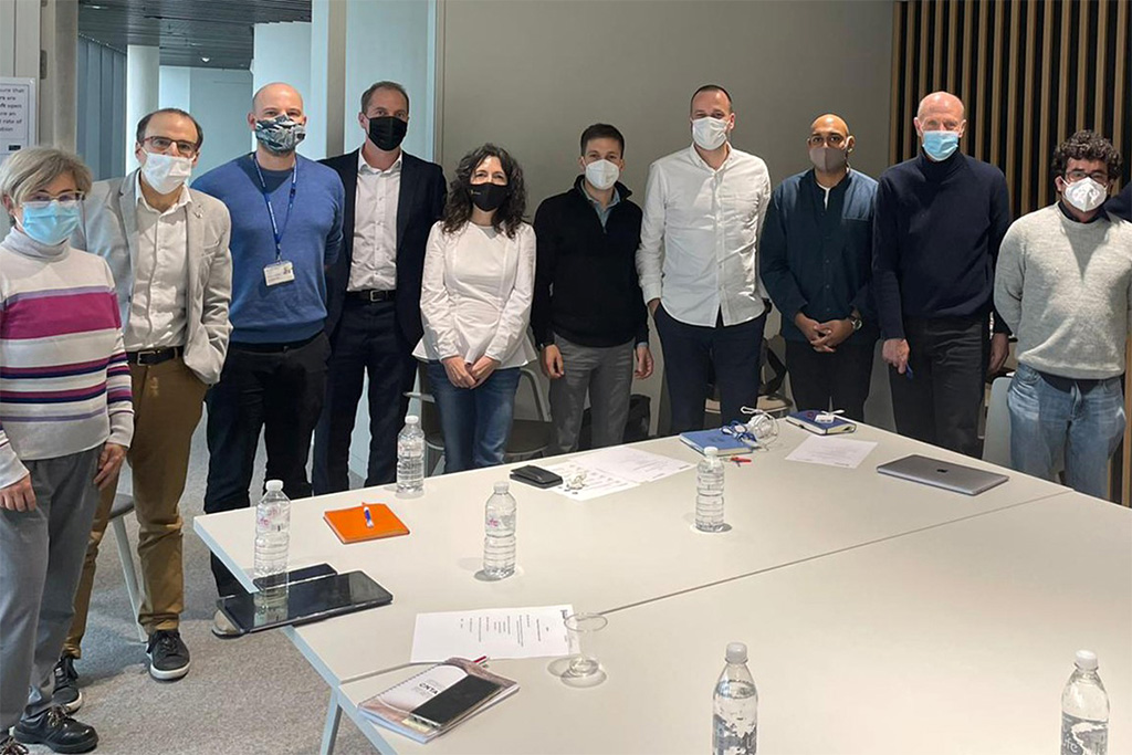 La delegación visitó las instalaciones del London Biofoundry, un laboratorio para leer, modelizar y escribir genomas