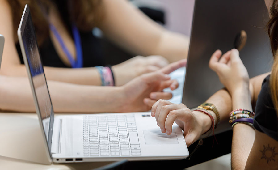 Estudiantes en la UPNA