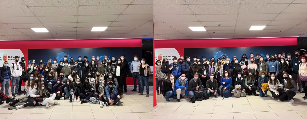 Los 85 jóvenes que asistieron a la visita