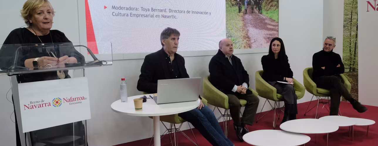 Toya Bernad en la mesa redonda “¿Qué es para ti un turismo innovador en Navarra?”