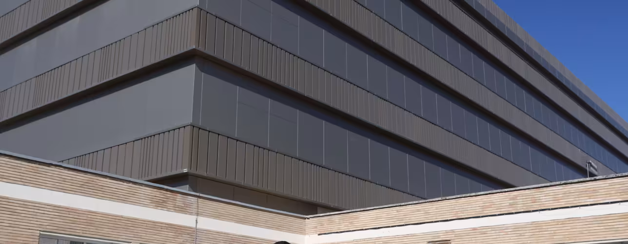 Los consejeros Irujo y Cigudosa, en la presentación de los Premios IRIS