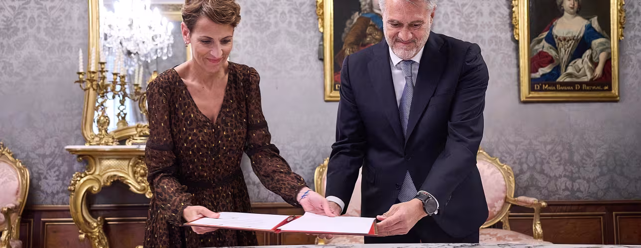 La Presidente Chivite y el presidente de Microsoft Ibérica, Alberto Granados, han firmado un memorandum de colaboración