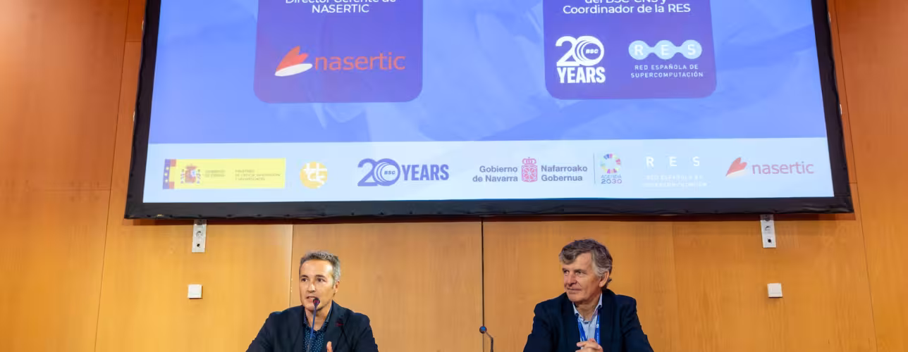 Luis Campos, director gerente de NASERTIC junto a Sergi Girona, director de Operaciones del Barcelona Supercomputing Center (BSC)