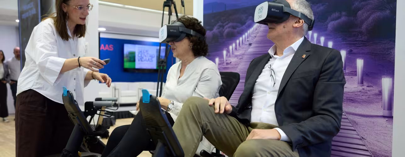 El vicepresidente Taberna y la consejera Taberna, en su reciente visita al ‘showroom tecnológico’ del centro VidAAS